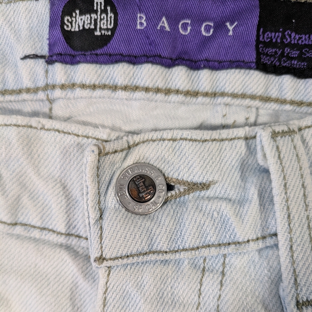 Vintage 90's Levi’s Silver Tab Baggy Fit Jeans - MADE IN USA Size 32 - Fits 30 - Picture 3 of 15